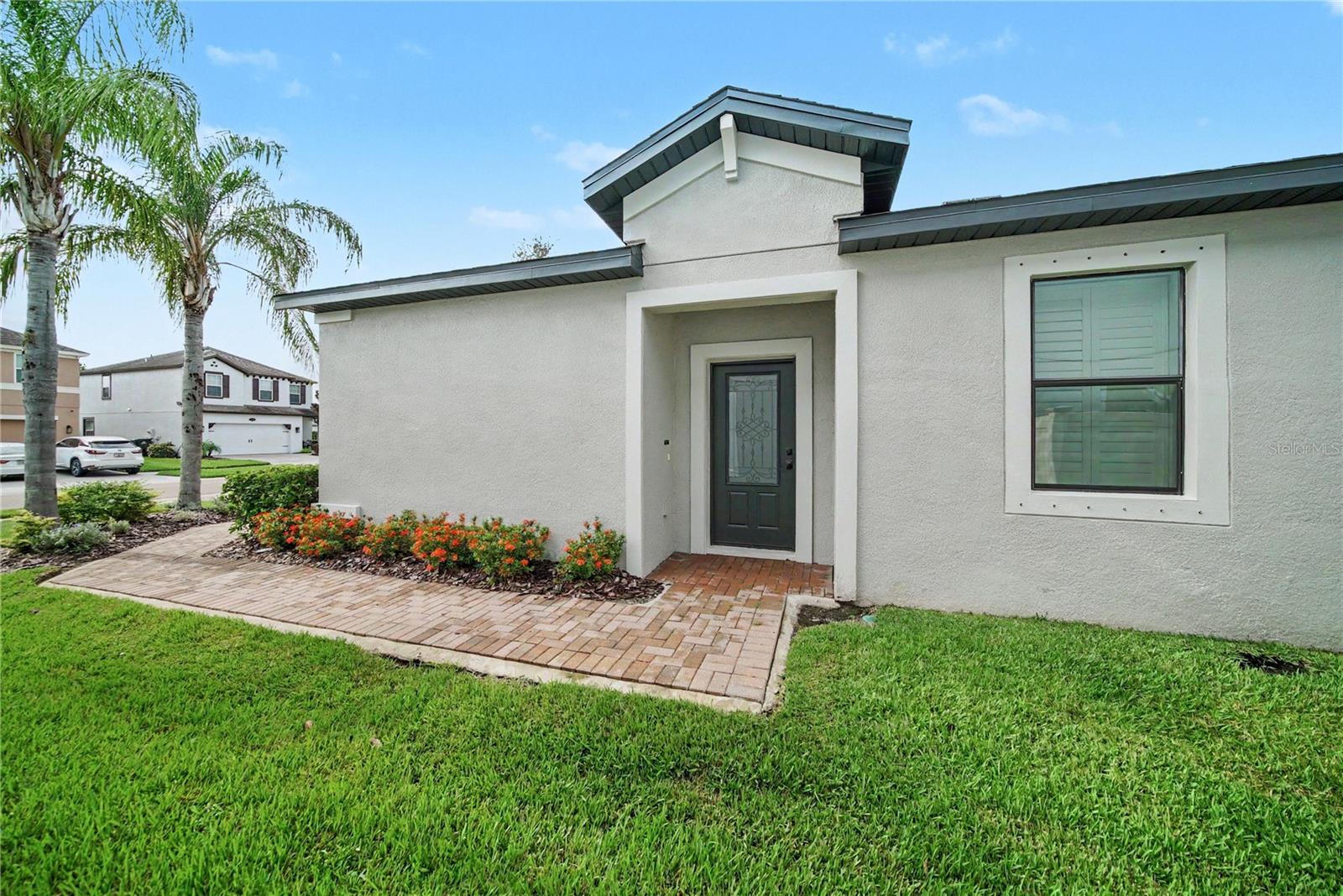 1747 OAK HAMMOCK CT
