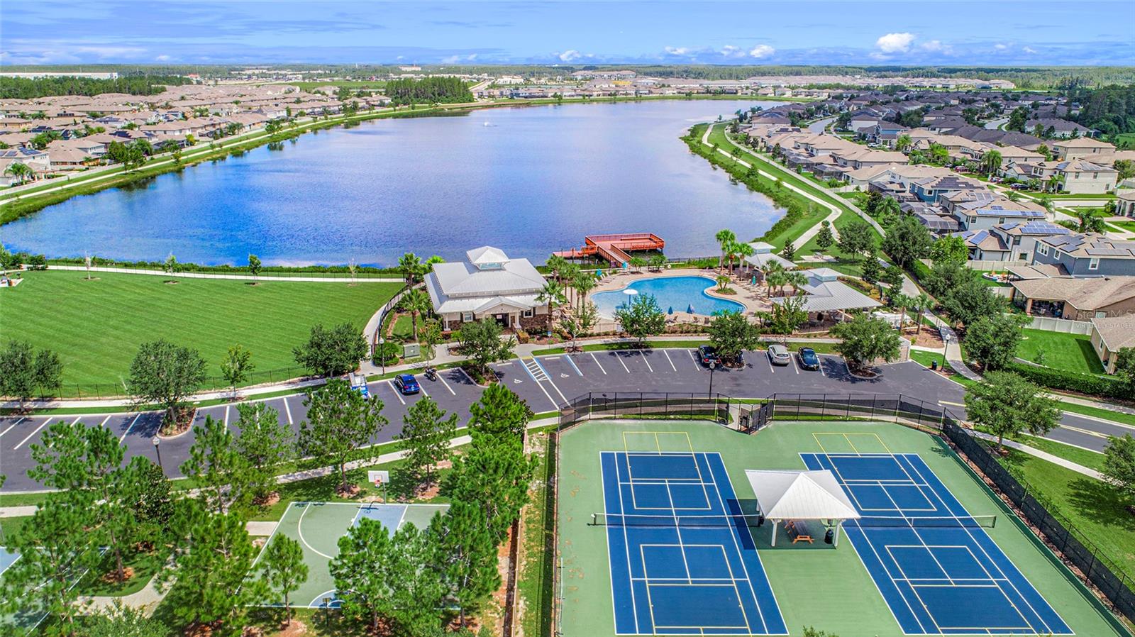 1747 OAK HAMMOCK CT