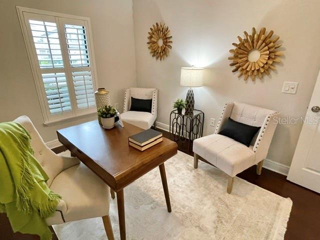 1747 OAK HAMMOCK CT