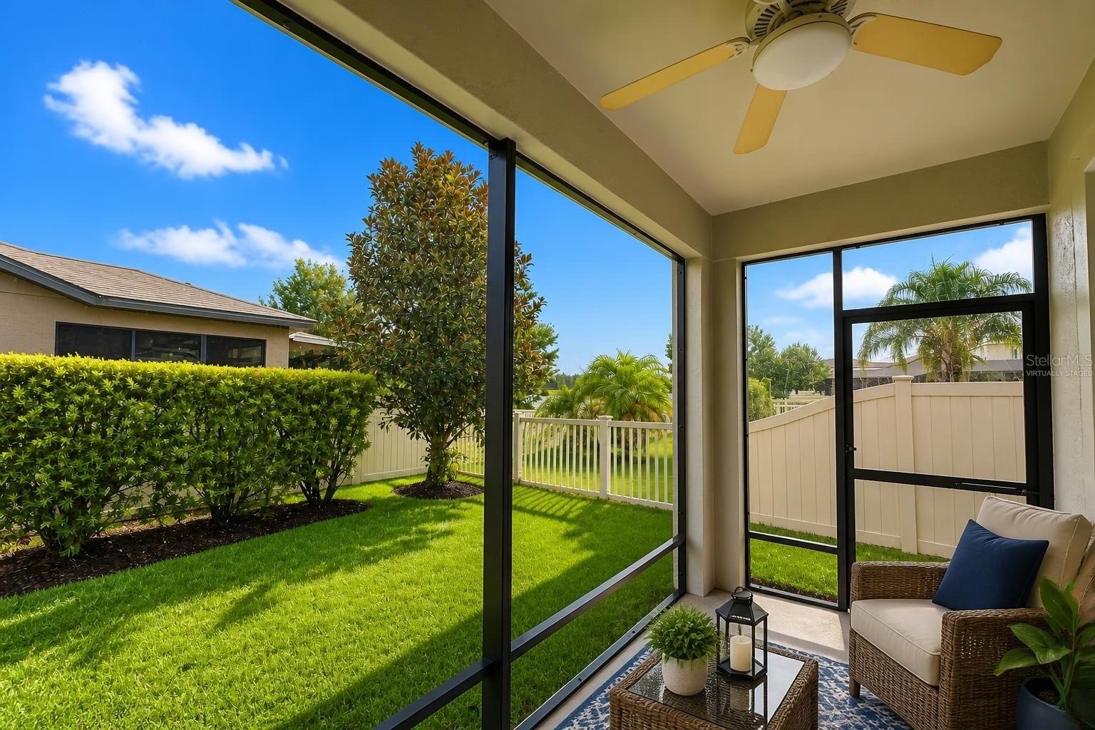 1747 OAK HAMMOCK CT