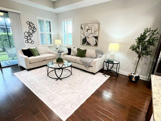 1747 OAK HAMMOCK CT