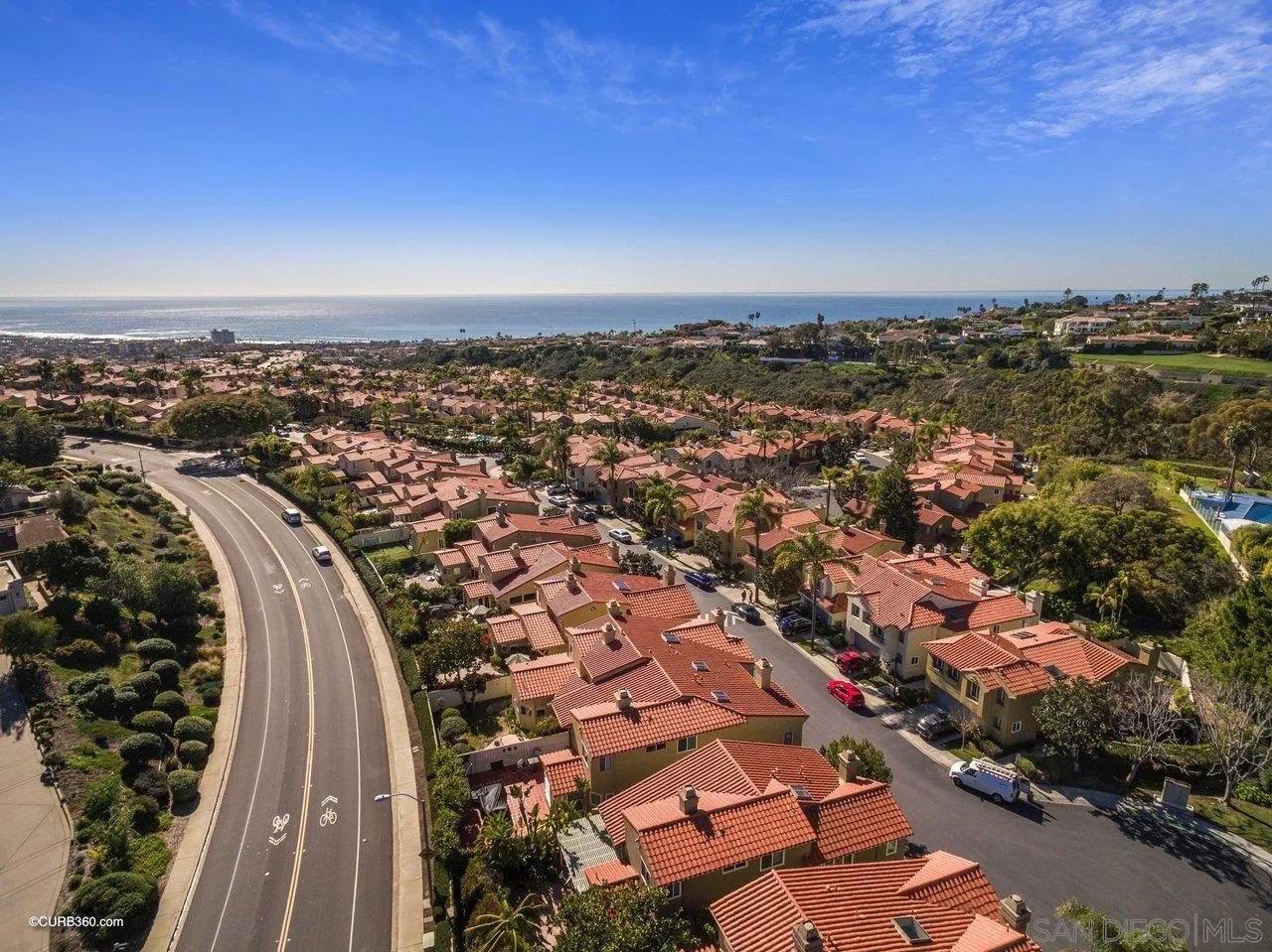 5833 Caminito Empresa