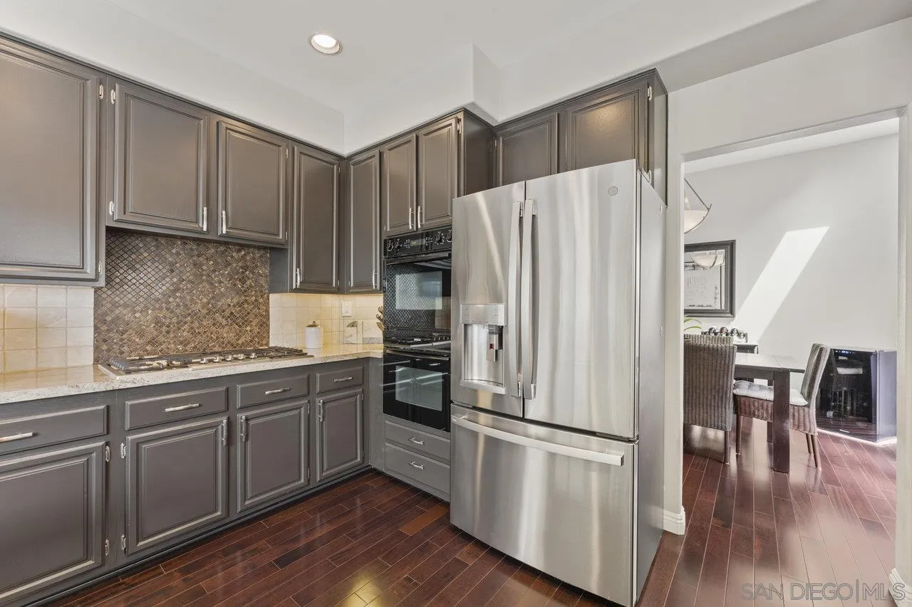 5833 Caminito Empresa