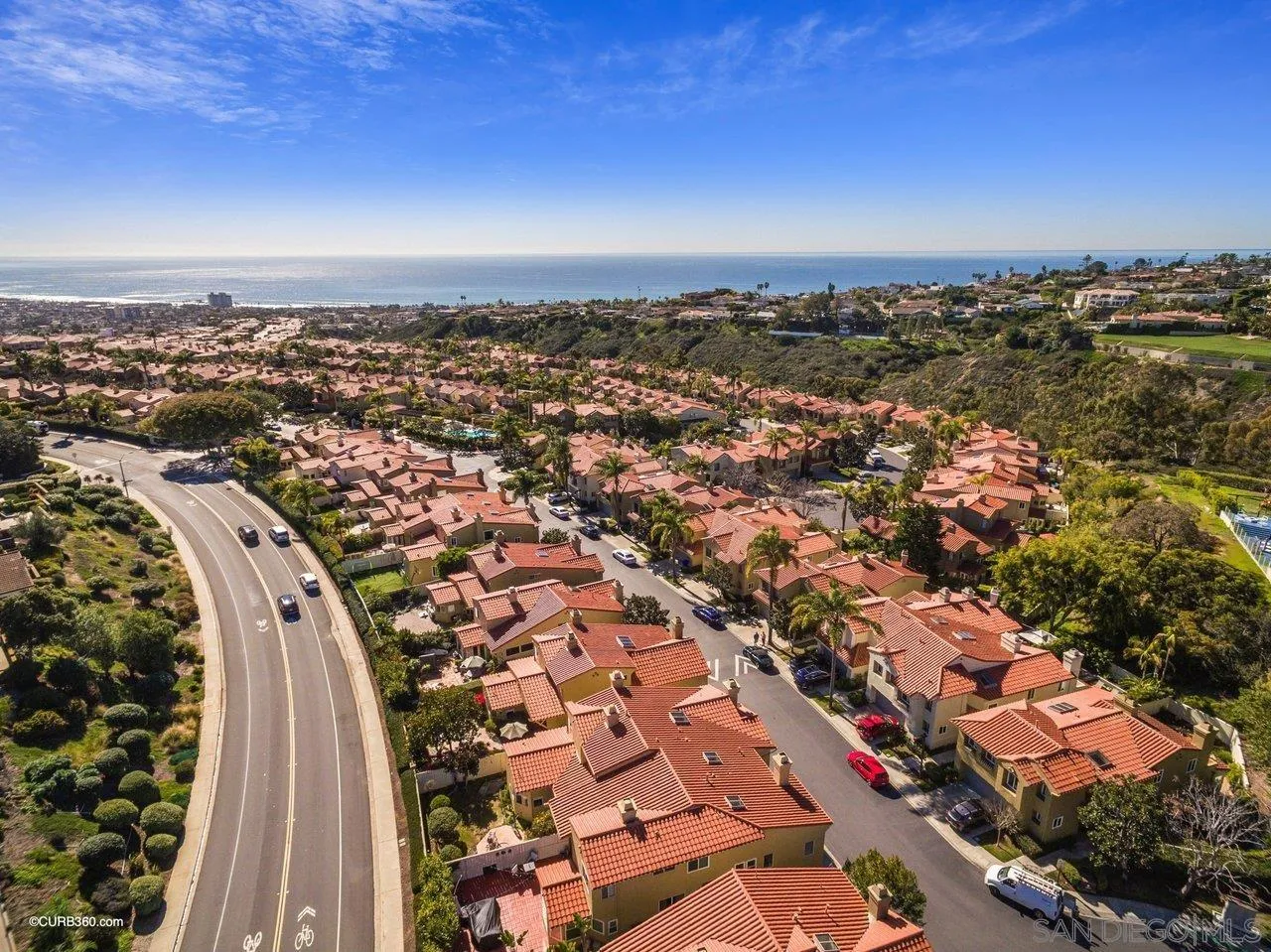 5833 Caminito Empresa