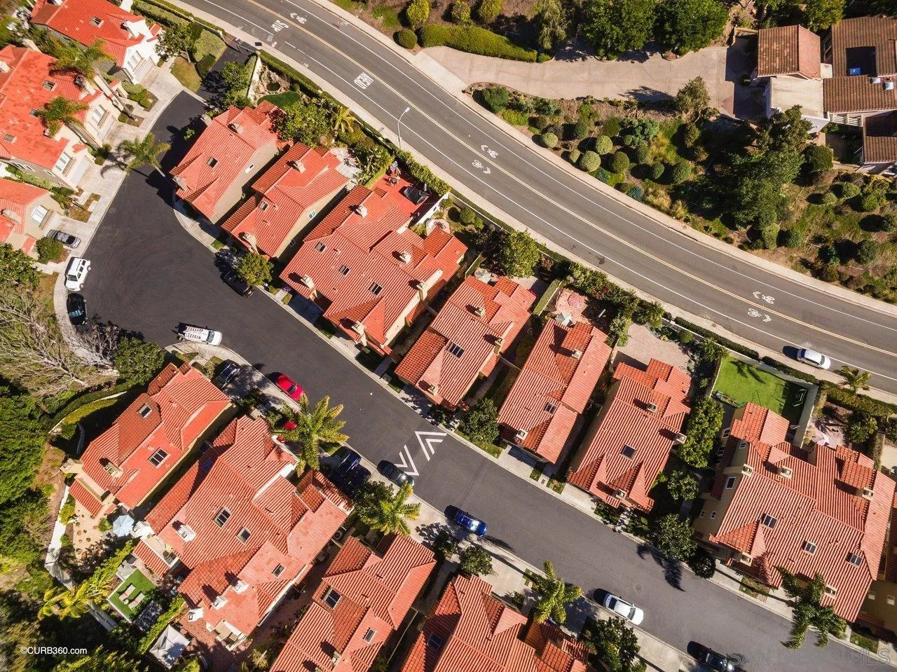 5833 Caminito Empresa