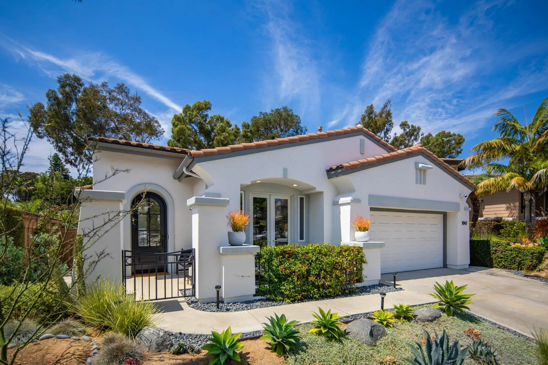 1042 Alexandra Ln
