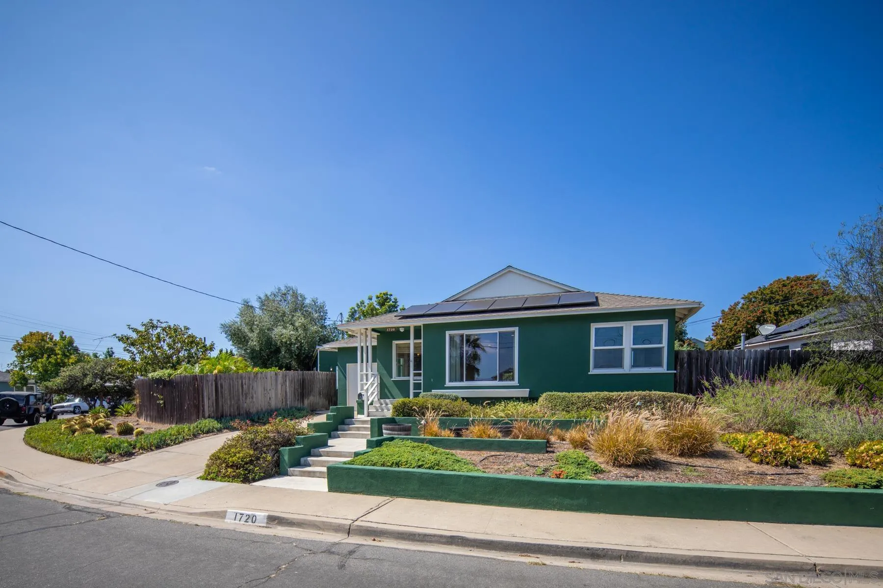 1720 Midvale