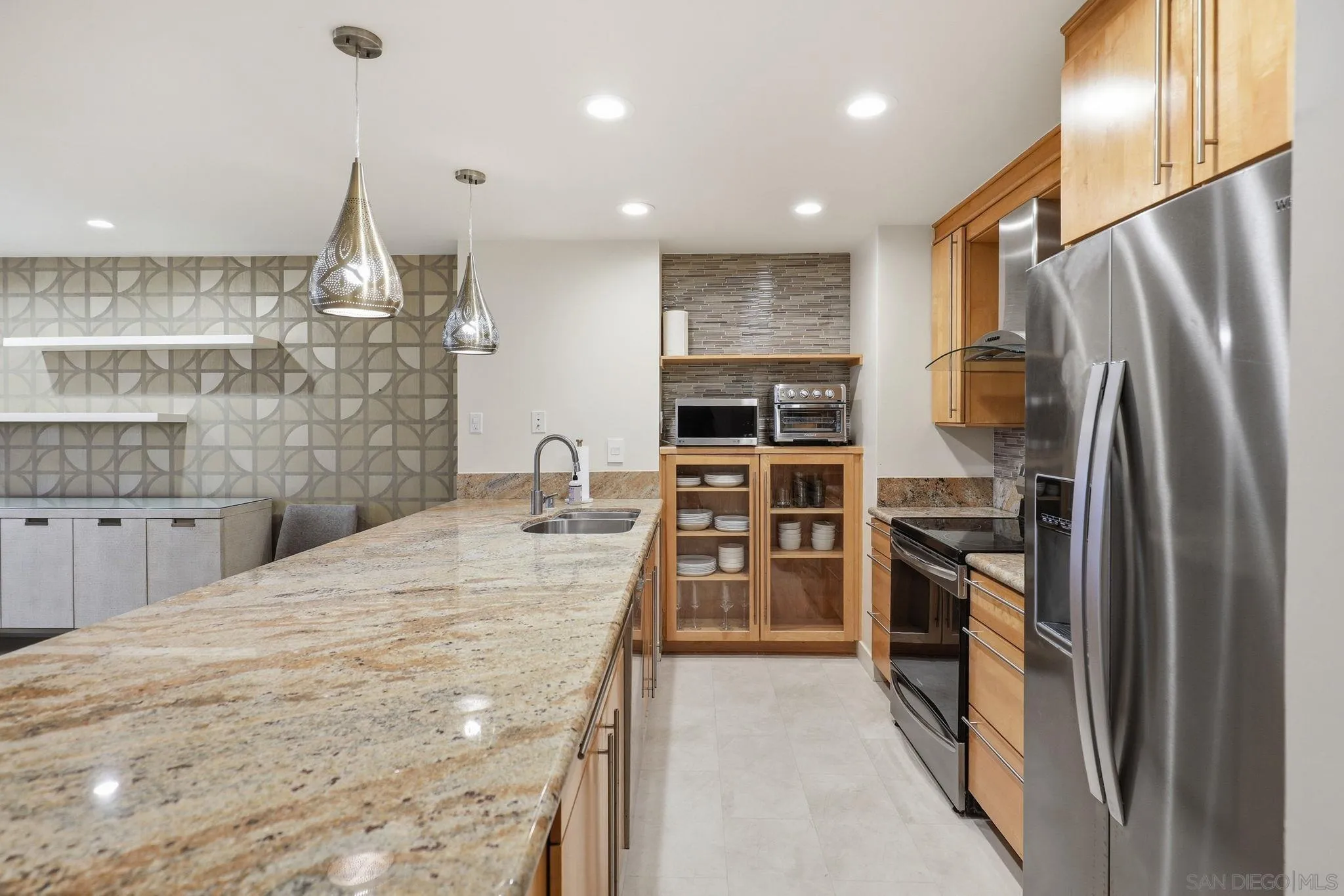 2500 Torrey Pines Rd Unit 403
