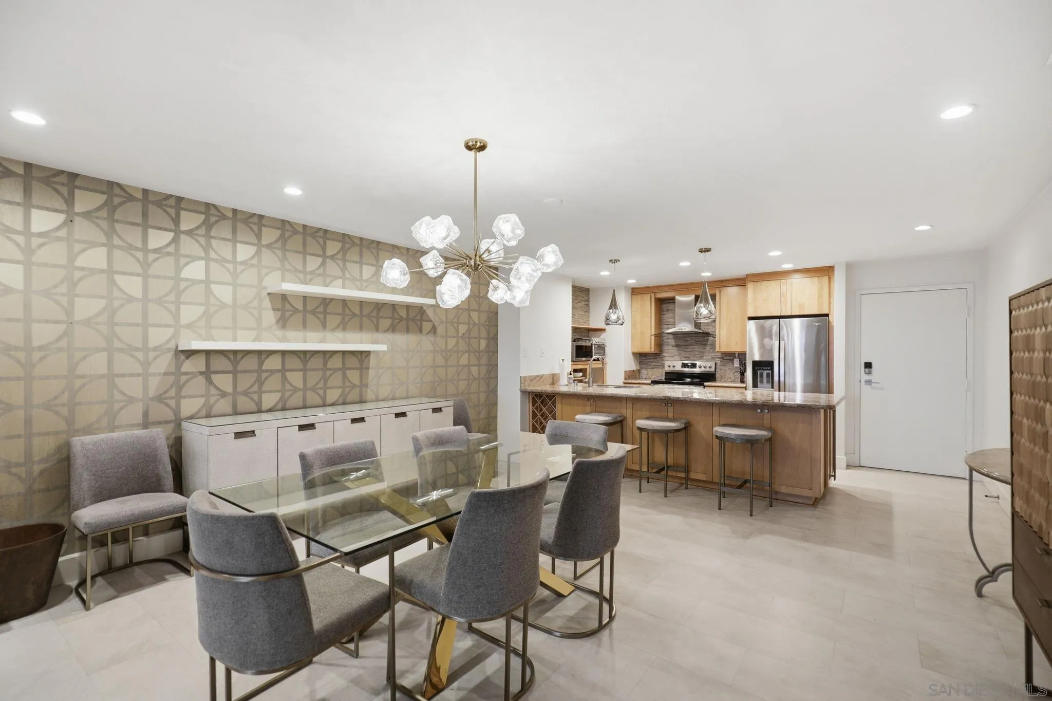 2500 Torrey Pines Rd Unit 403