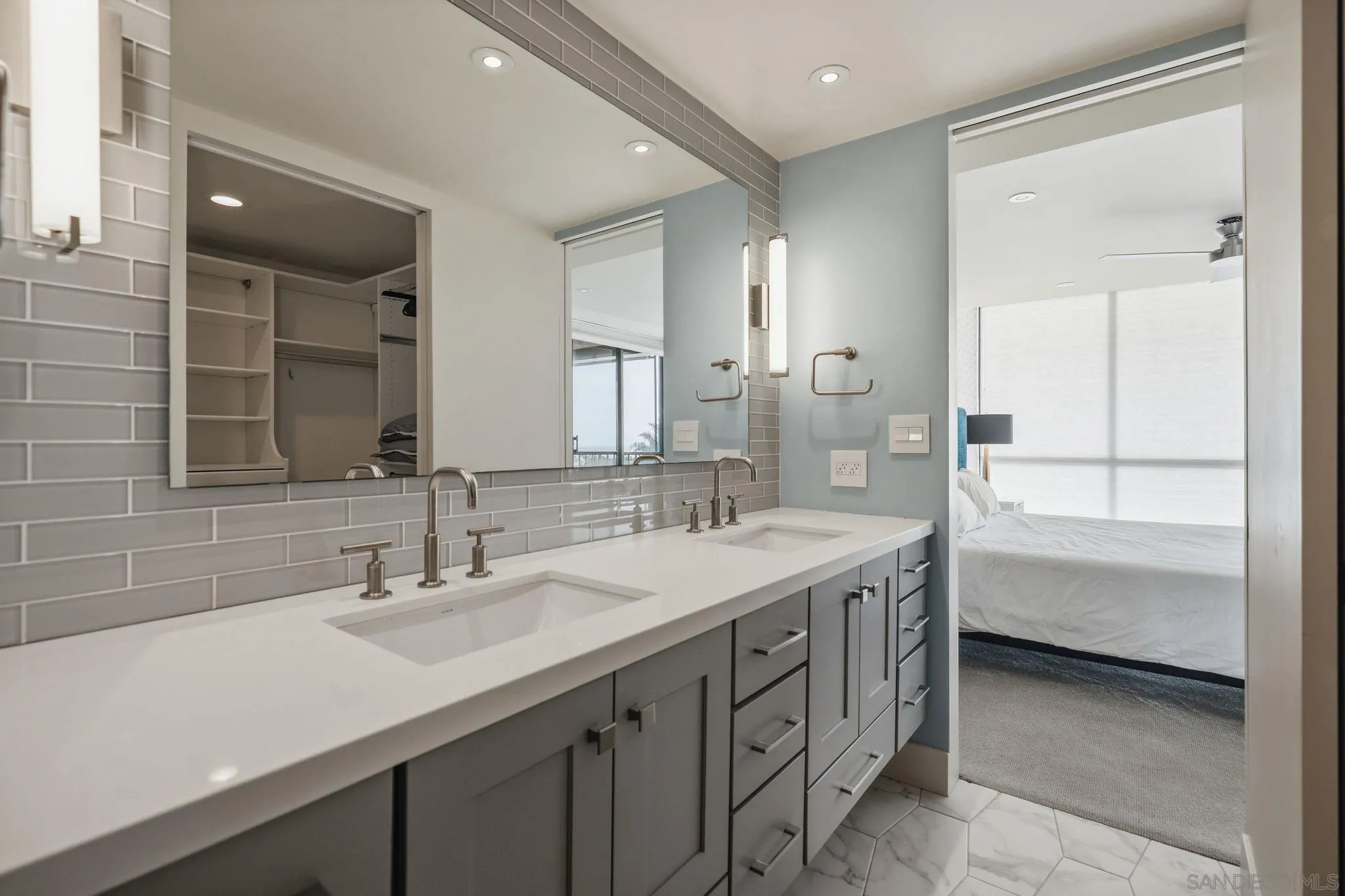 2500 Torrey Pines Rd Unit 403
