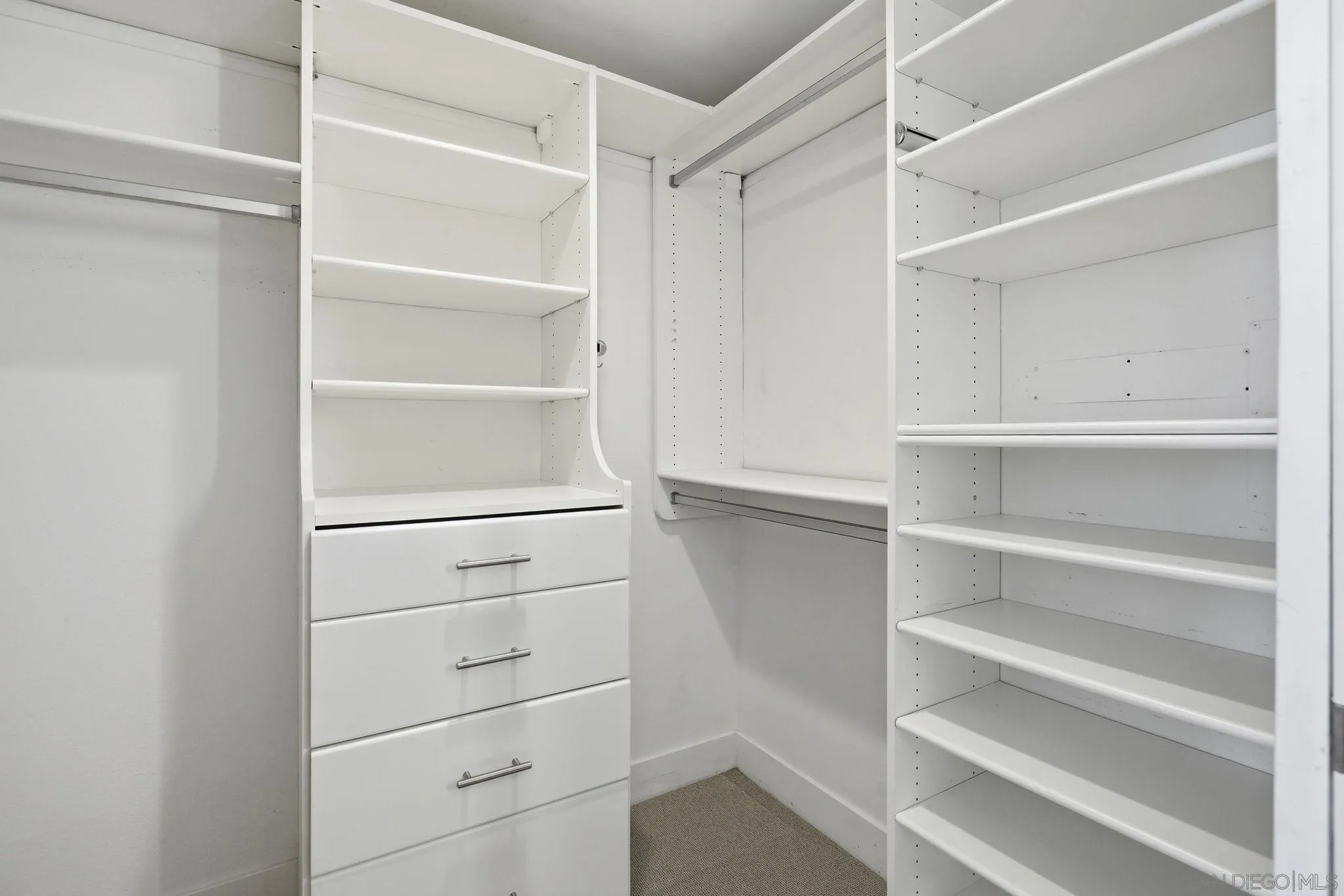 2500 Torrey Pines Rd Unit 403