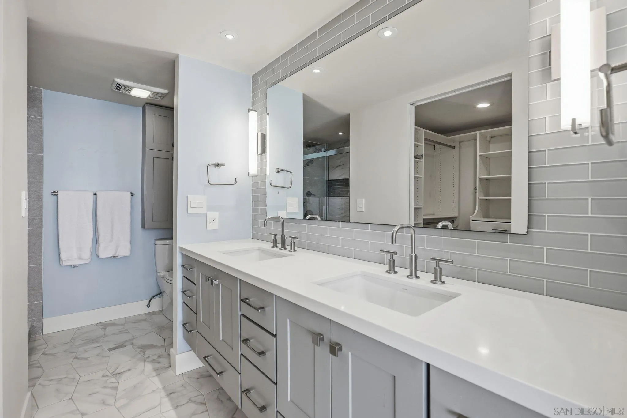 2500 Torrey Pines Rd Unit 403