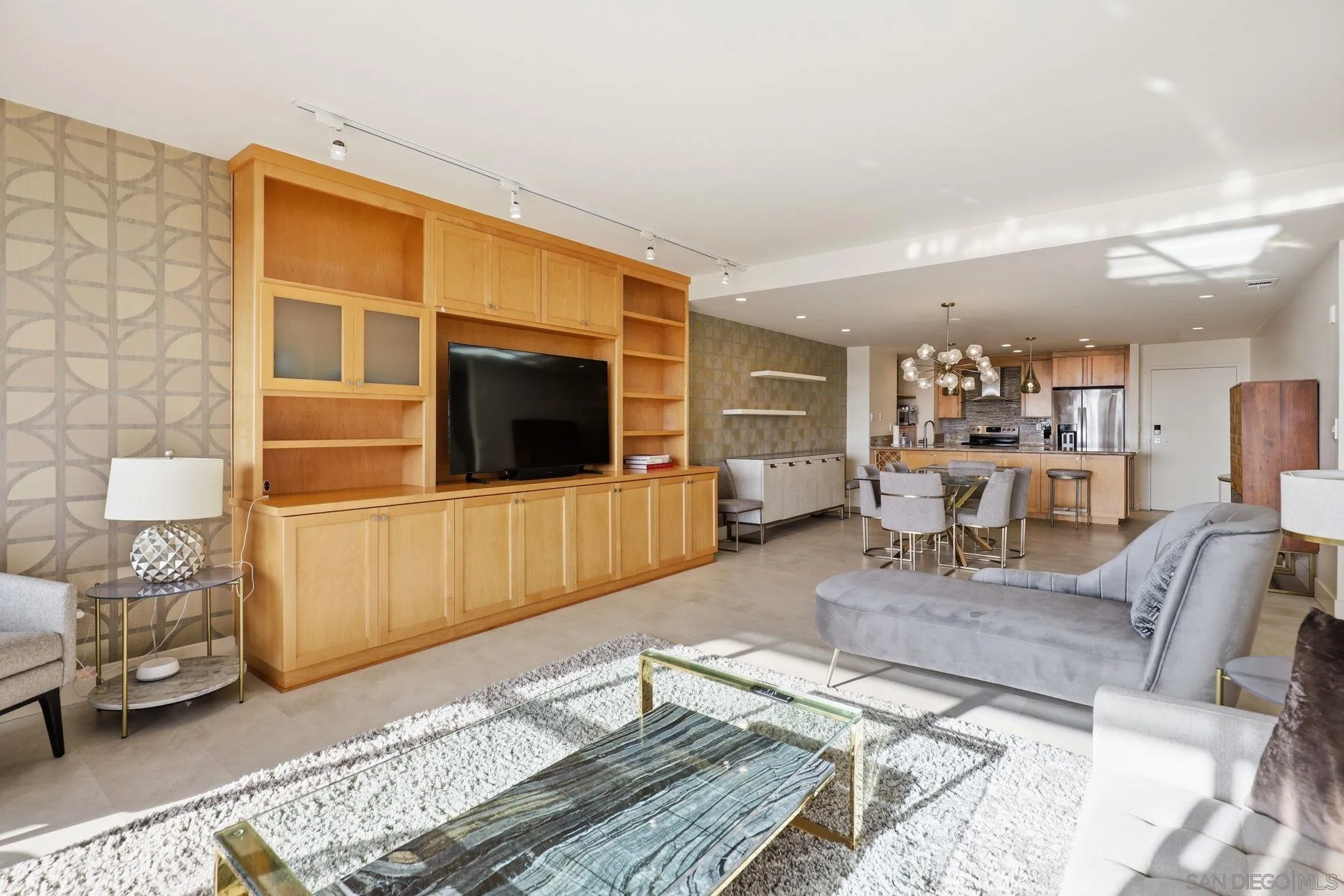 2500 Torrey Pines Rd Unit 403