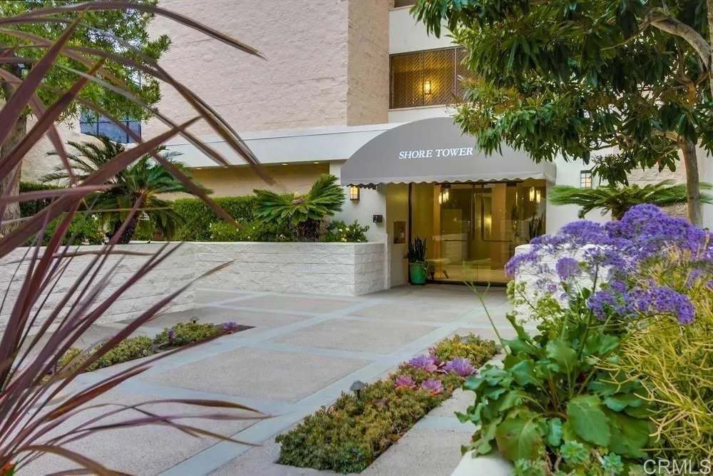 2500 Torrey Pines Rd # 1201