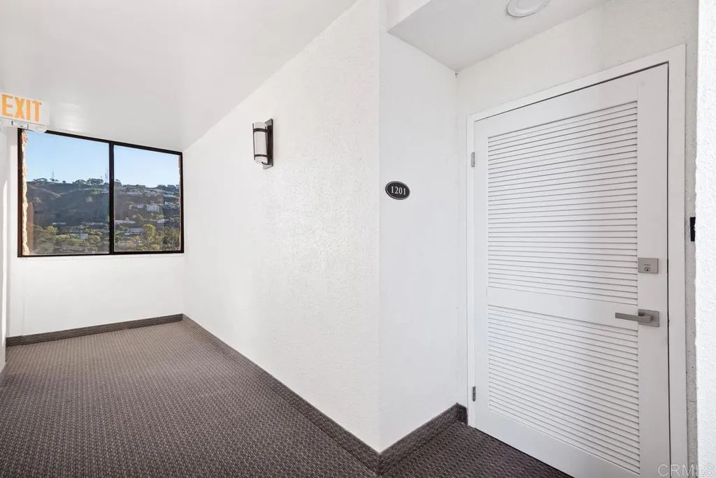 2500 Torrey Pines Rd # 1201