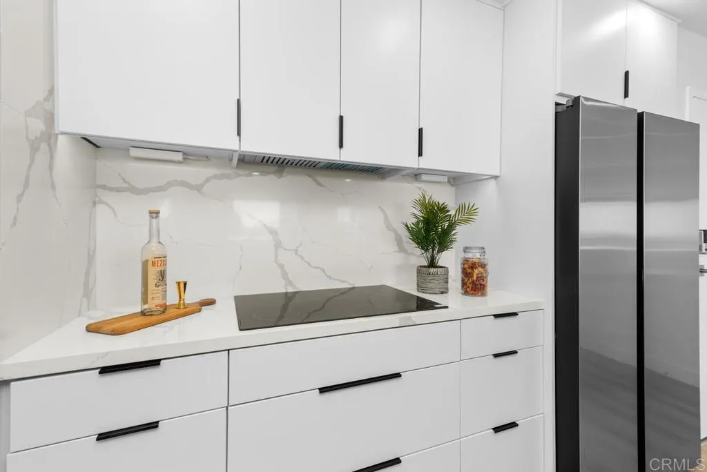 2500 Torrey Pines Rd # 1201