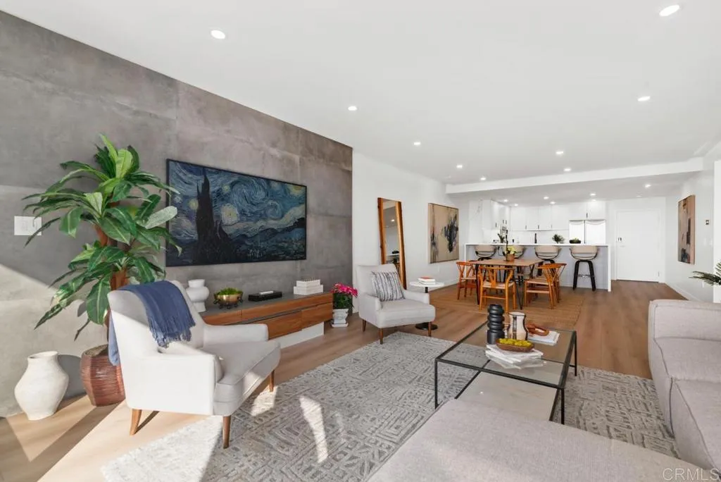 2500 Torrey Pines Rd # 1201