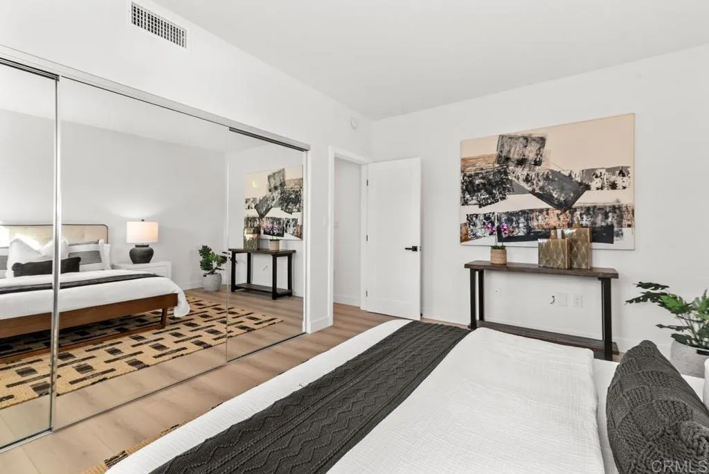 2500 Torrey Pines Rd # 1201