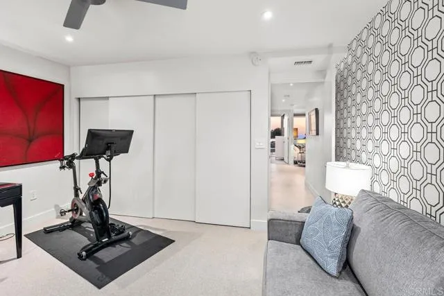 2500 Torrey Pines Rd # 403