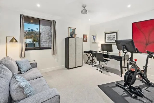 2500 Torrey Pines Rd # 403