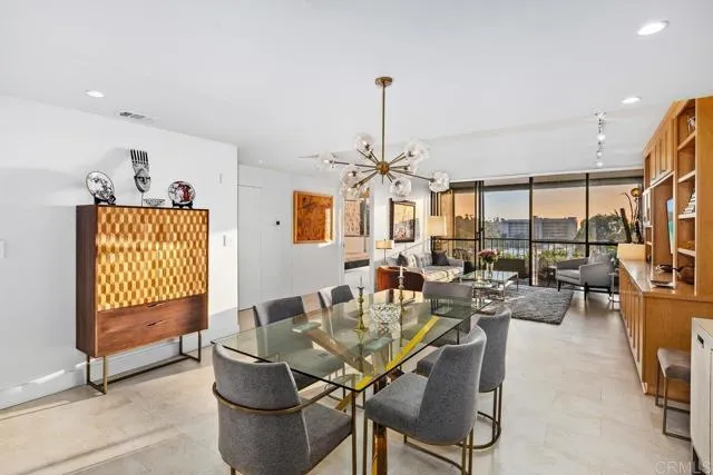 2500 Torrey Pines Rd # 403