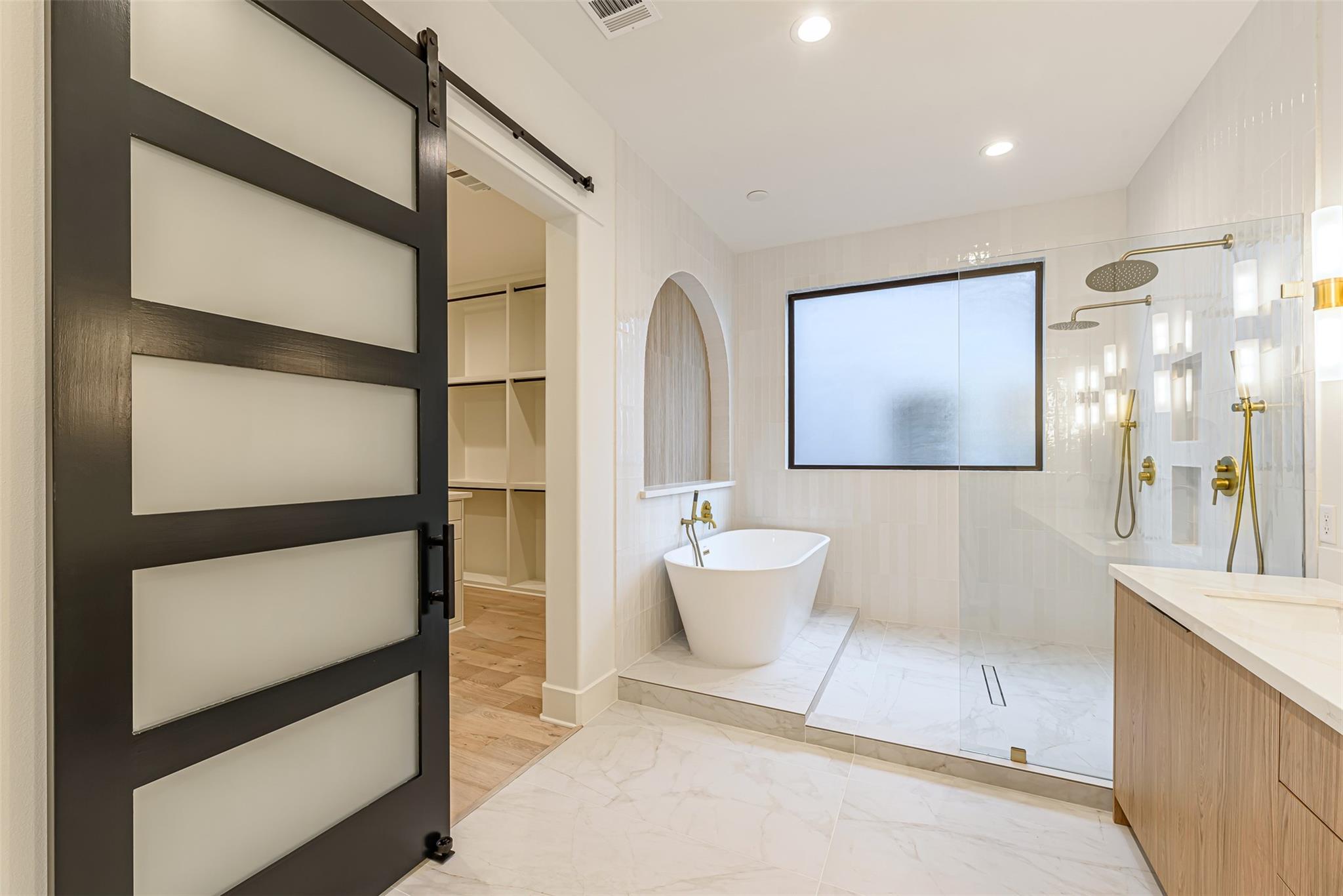 1104 W 9th Street