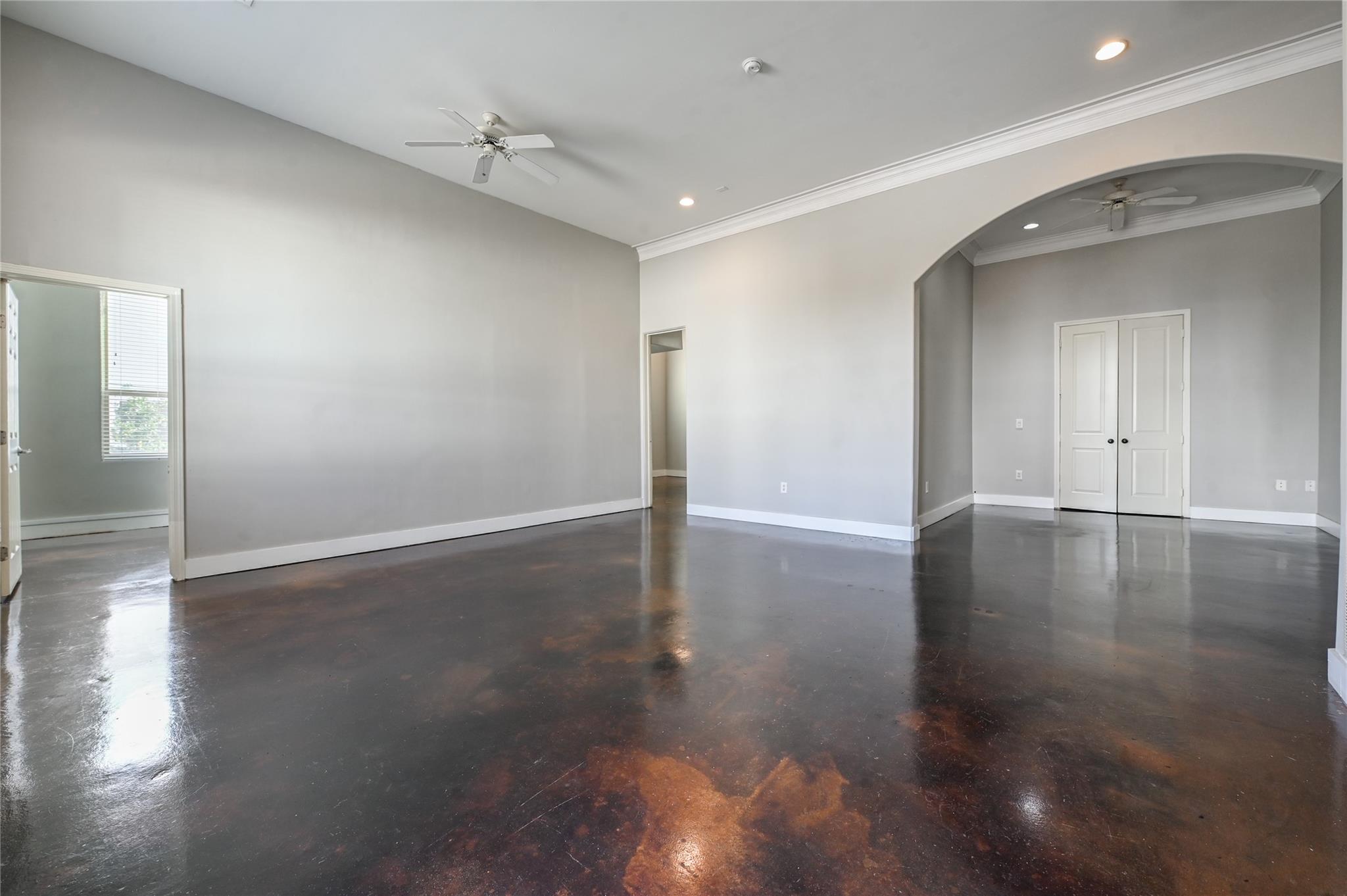 5801 Winsome Lane # 201