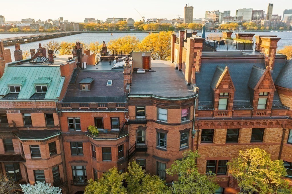 452 Beacon Street Unit: 6