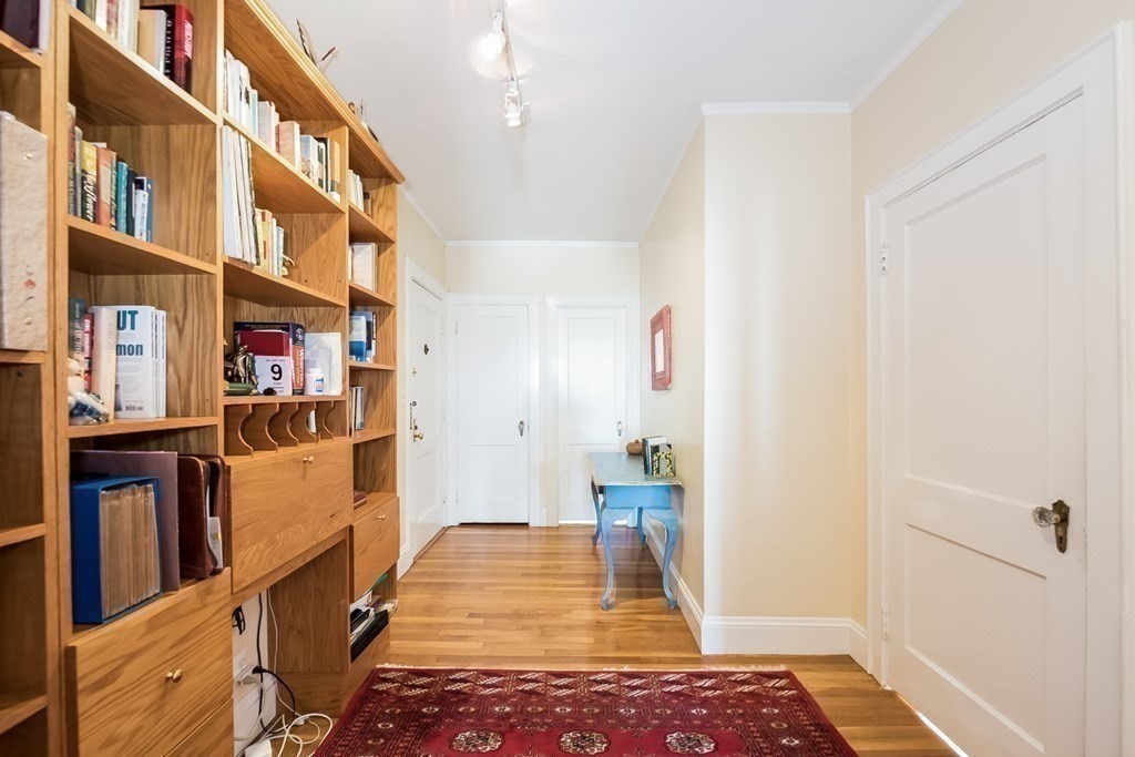 285 Harvard Street Unit: 405