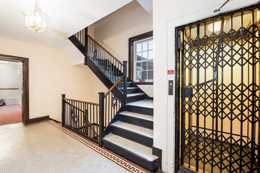 285 Harvard Street Unit: 405