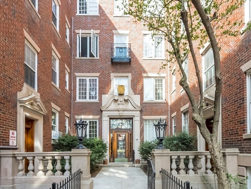 285 Harvard Street Unit: 405