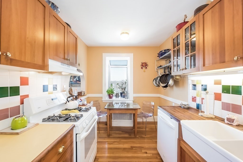 285 Harvard Street Unit: 405