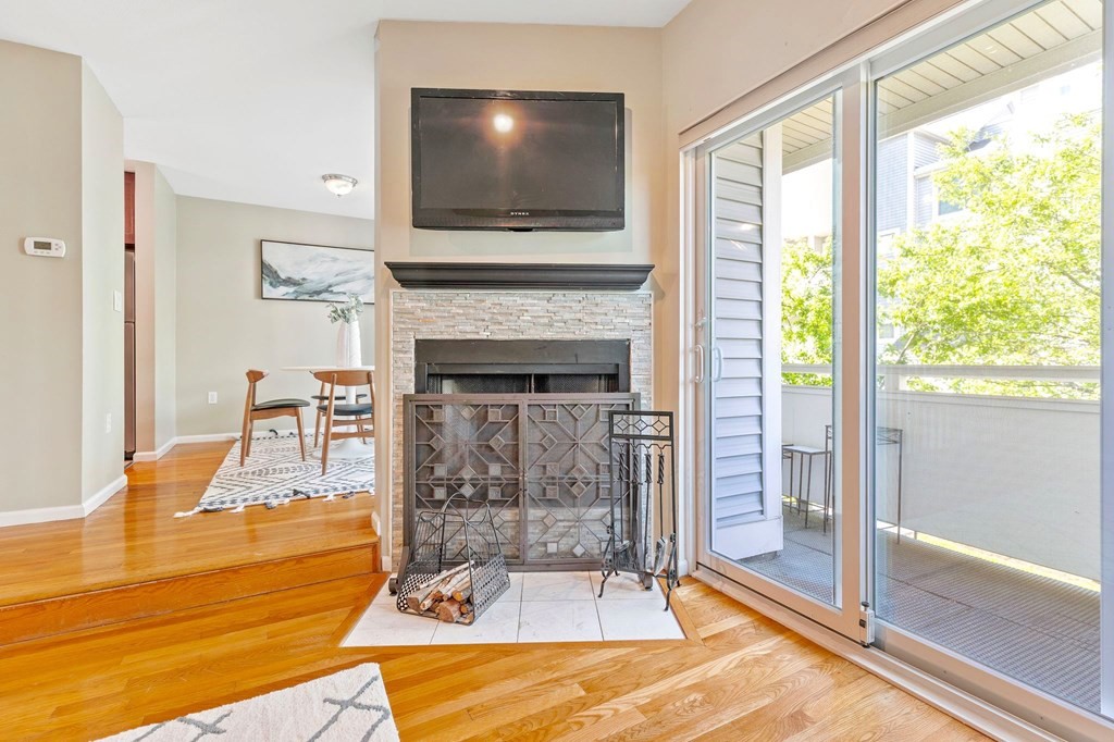 200 Falls Blvd Unit: E202