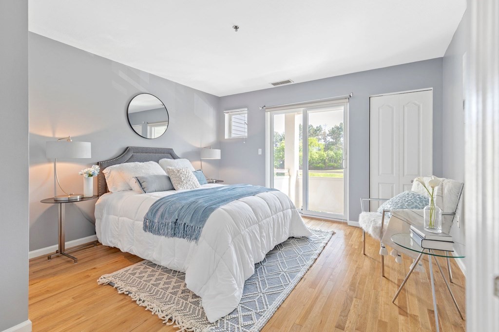 200 Falls Blvd Unit: E202