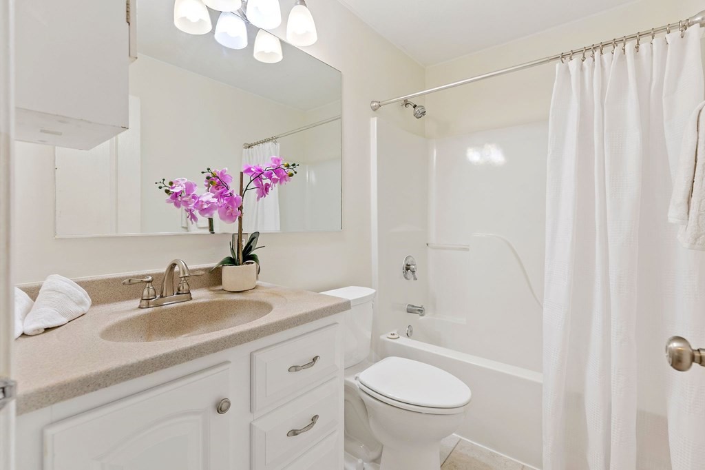 200 Falls Blvd Unit: E202