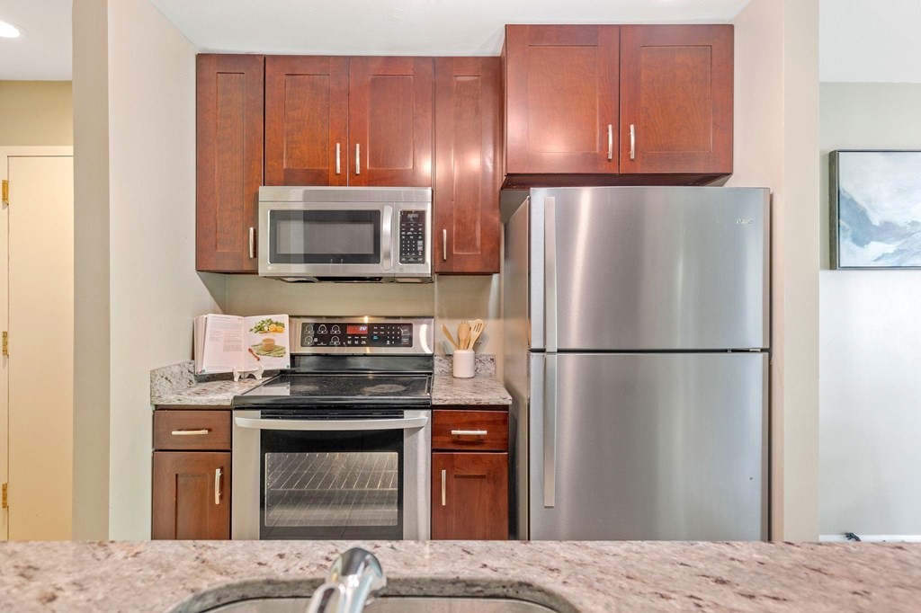 200 Falls Blvd Unit: E202