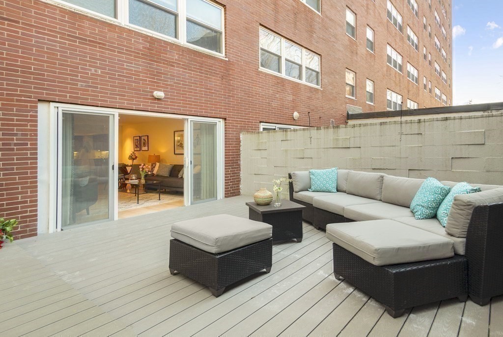 1600 Beacon Street Unit: 201