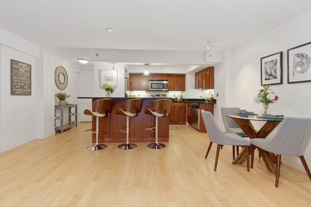 1600 Beacon Street Unit: 201