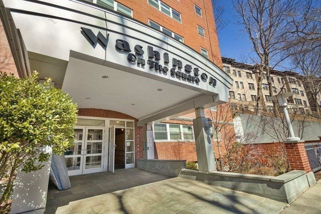 1600 Beacon Street Unit: 201