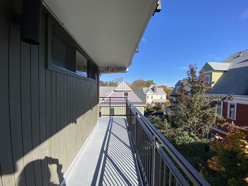 345 Harvard Street Unit: 3F