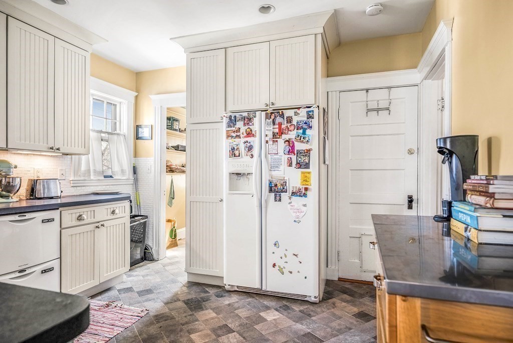 19 Rindgefield Street Unit: 2