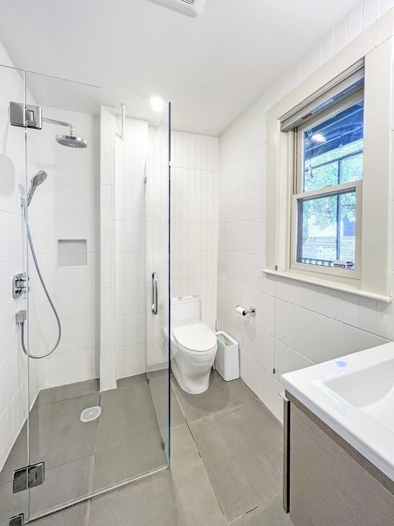 11A Centre Street Unit: 1