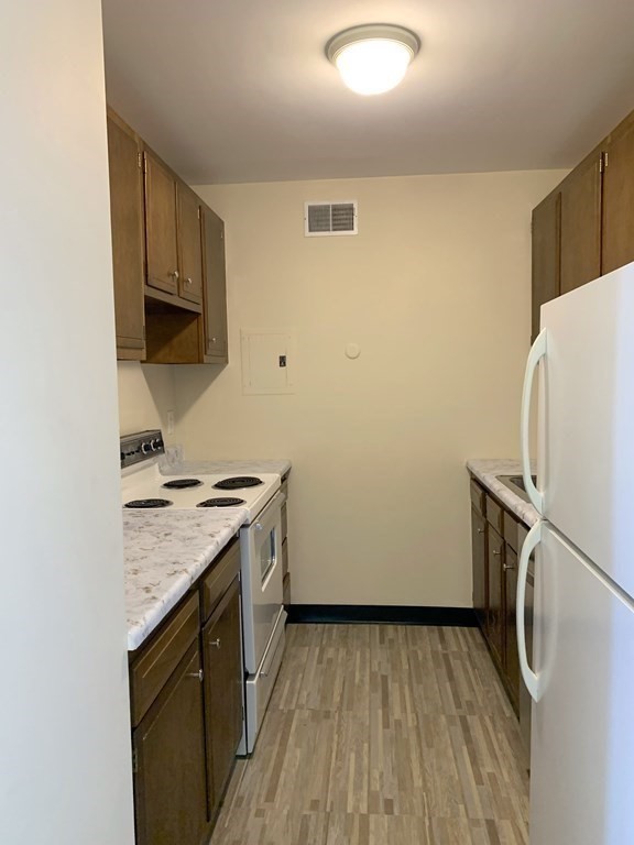 1105 Massachusetts Ave Unit: 9D
