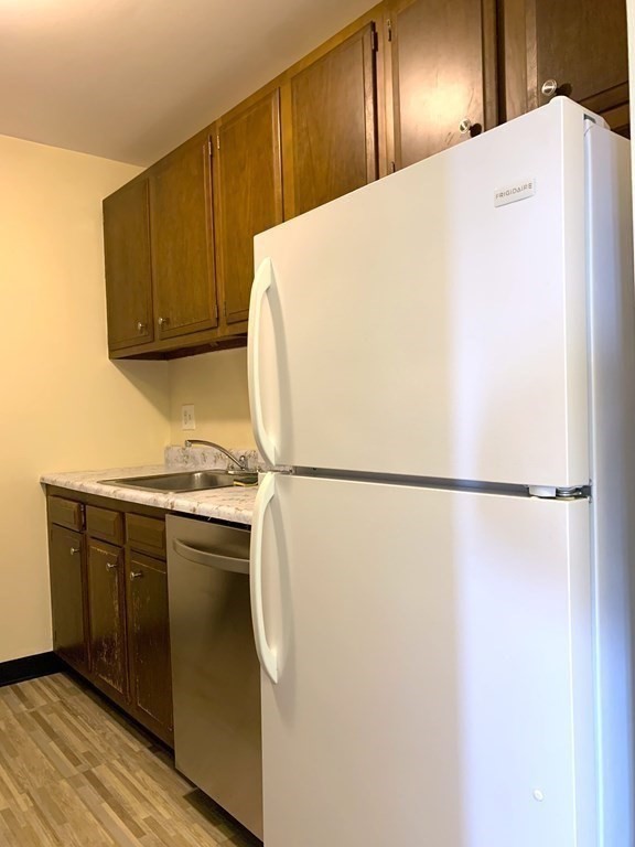 1105 Massachusetts Ave Unit: 9D