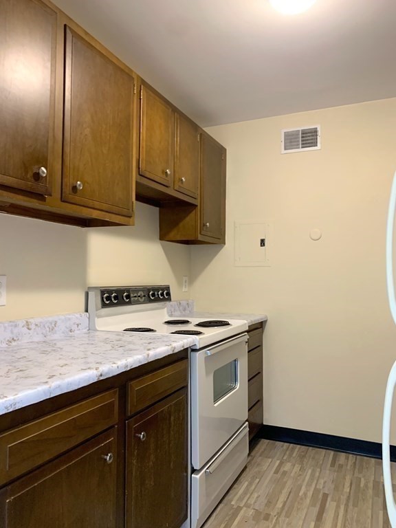 1105 Massachusetts Ave Unit: 9D