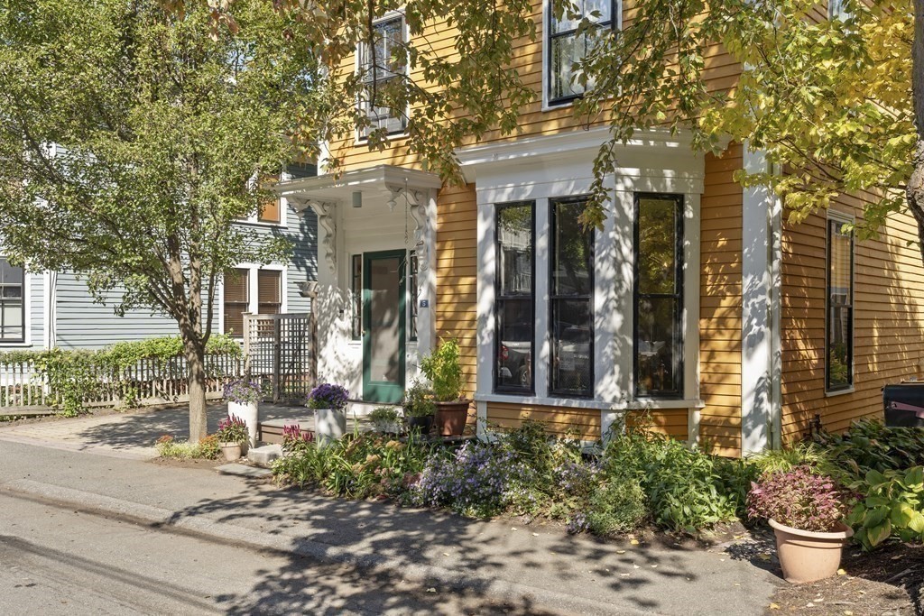 5 Pleasant Place