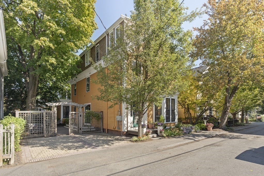 5 Pleasant Place