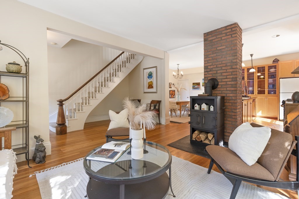 5 Pleasant Place