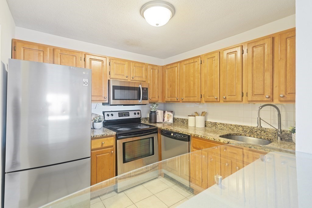 32 Whites Avenue Unit: D78
