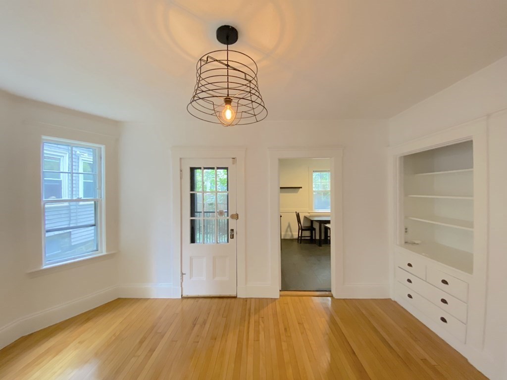 7 Centre Street Unit: 1